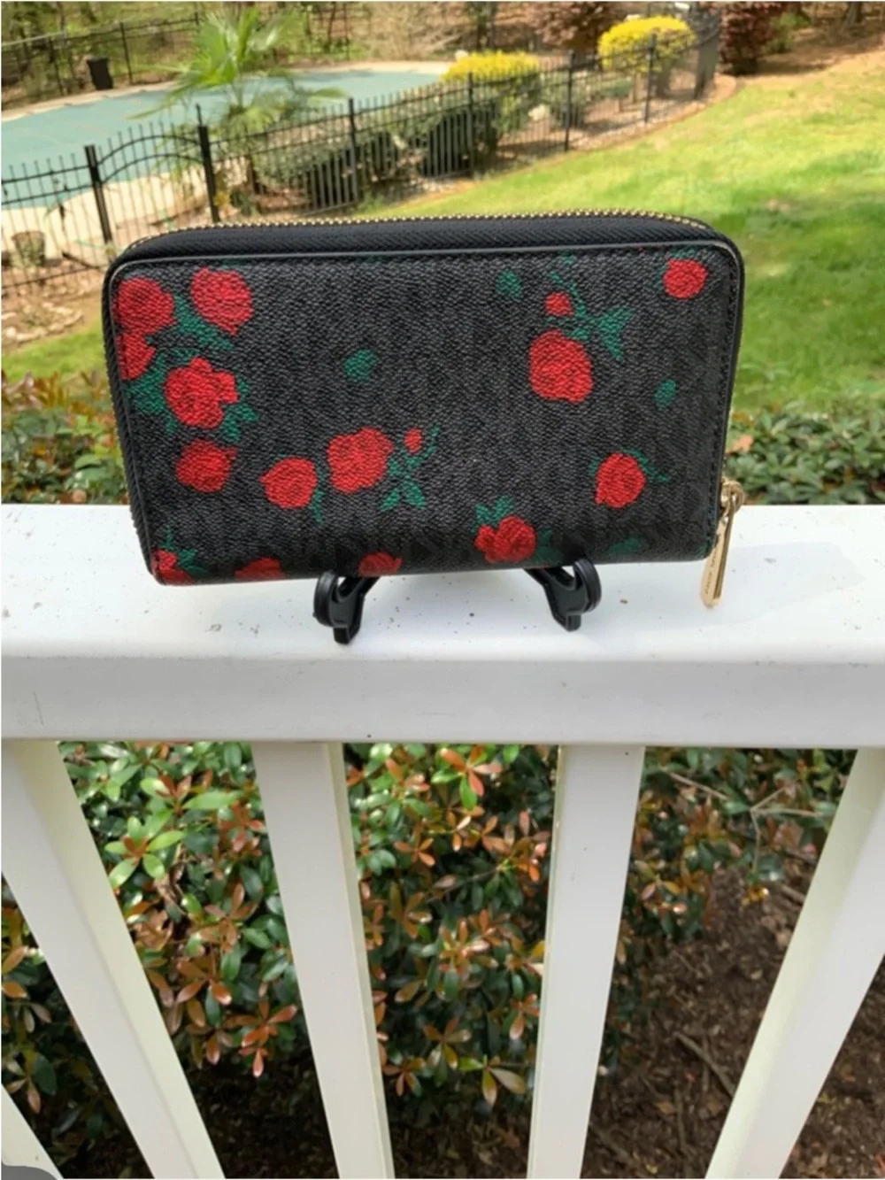 Michael Kors Black Wallet with Red Floral Print NWOT - Picture 3 of 10